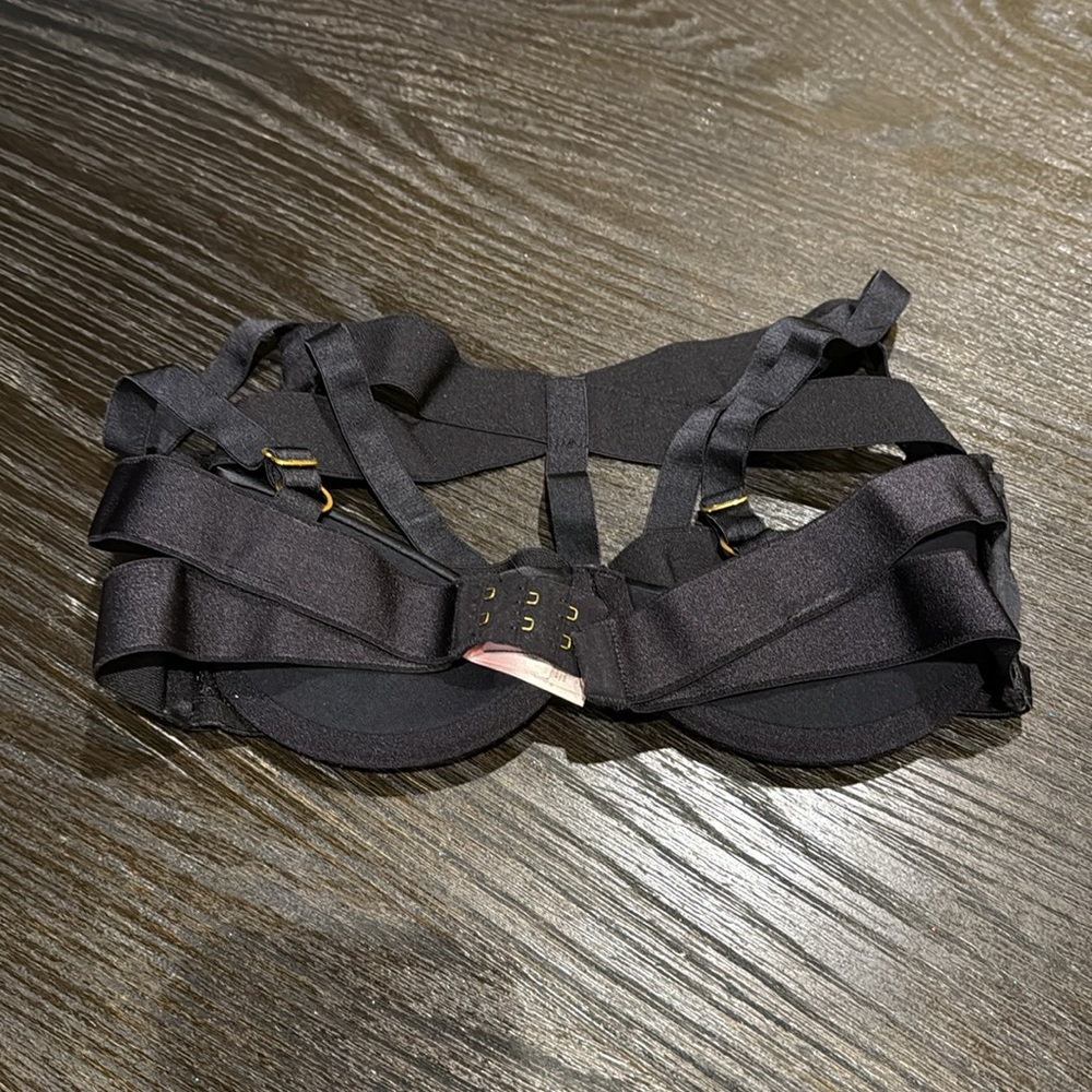 Agent Provocateur Whitney Black Strappy Lingerie Bra - Picture 6 of 9